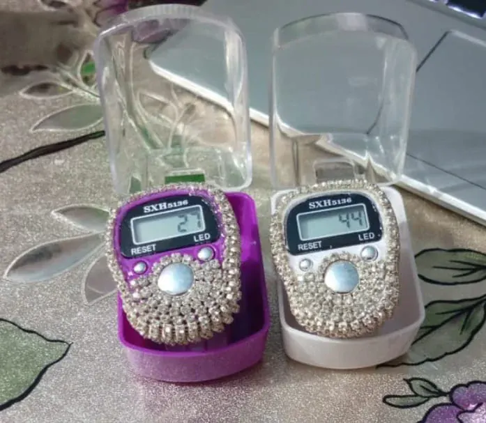 Decorated digital counters in gift cases